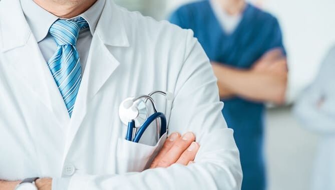 Arzt, der Potenzprobleme ab 50 behandelt